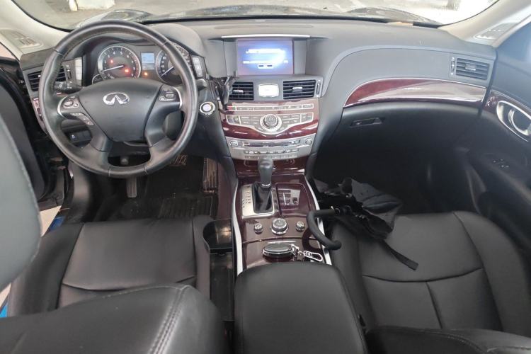 Used Infiniti Q70 2019 Q70L 2.0T Elite Plus Version Center Console