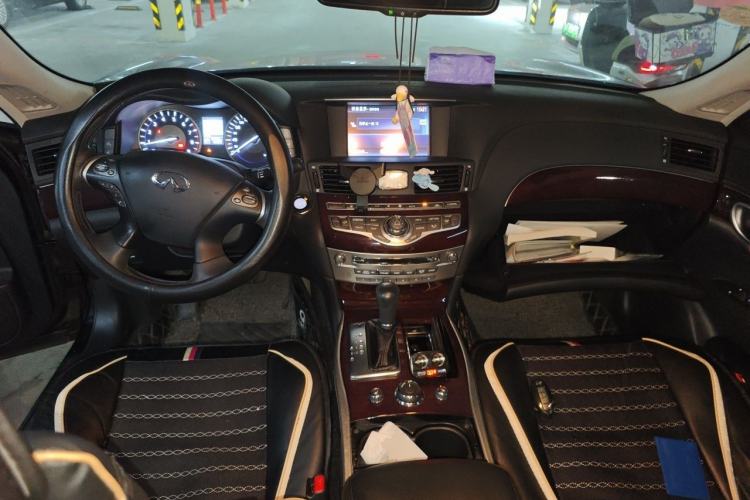 Used Infiniti Q70 2019 Q70L 2.0T Elite Plus Version Center Console