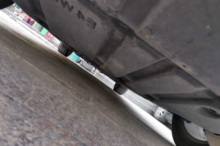 Used Infiniti Q70 2019 Q70L 2.0T Elite Edition Chassis Front