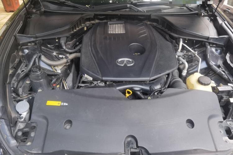 Used Infiniti Q70 2019 Q70L 2.0T Luxury Edition Engine Bay