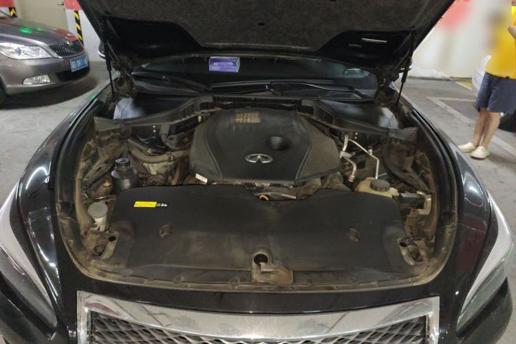 Used Infiniti Q70 2019 Q70L 2.0T Elite Plus Version Engine Bay