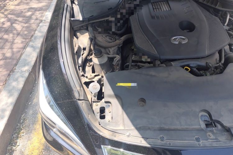 Used Infiniti Q70 2019 Q70L 2.0T Elite Edition Engine Bay Right