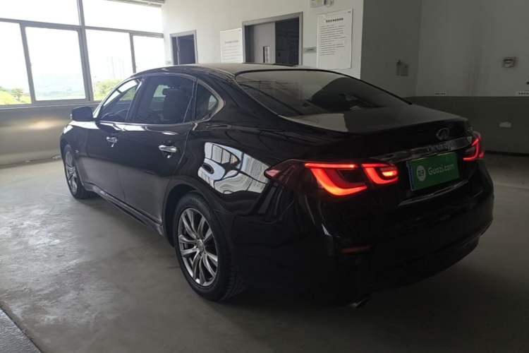 Used Infiniti Q70 2019 Q70L 2.0T Elite Edition Exterior 2