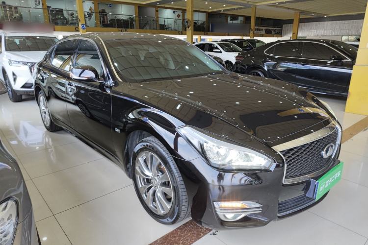 Used Infiniti Q70 2019 Q70L 2.0T Elite Edition Front Right 45 Deg