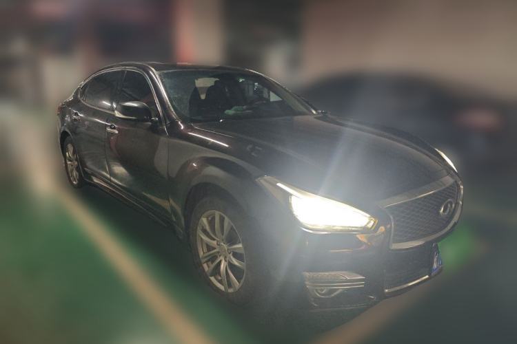 Used Infiniti Q70 2019 Q70L 2.0T Elite Edition Front Right 45 Deg