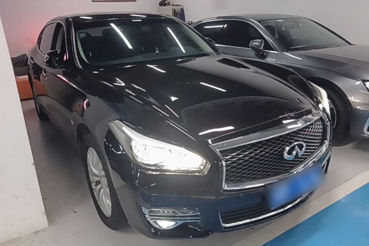Used Infiniti Q70 2019 Q70L 2.0T Elite Plus Version Front Right 45 Deg