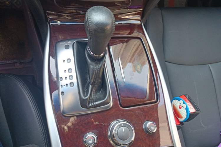 Used Infiniti Q70 2019 Q70L 2.0T Elite Plus Version Gear Lever