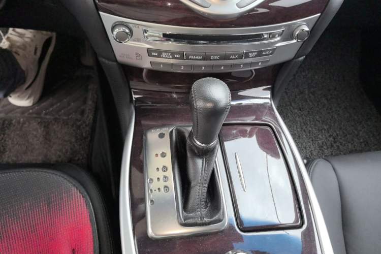 Used Infiniti Q70 2019 Q70L 2.0T Elite Plus Version Gear Lever