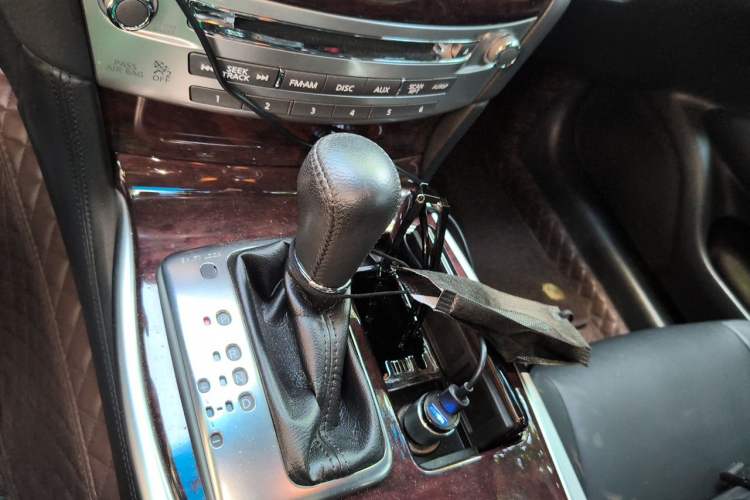 Used Infiniti Q70 2019 Q70L 2.0T Elite Plus Version Gear Lever