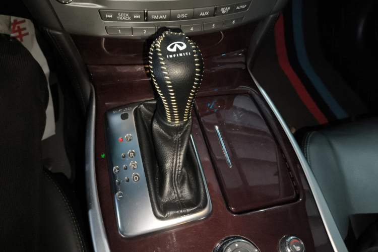 Used Infiniti Q70 2019 Q70L 2.0T Elite Plus Version Gear Lever