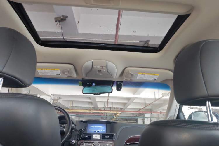 Used Infiniti Q70 2019 Q70L 2.0T Elite Plus Version Headliner