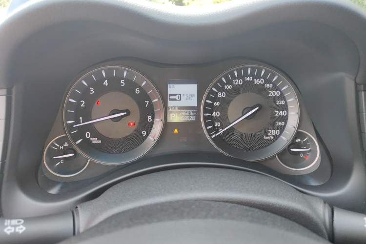 Used Infiniti Q70 2019 Q70L 2.0T Elite Plus Version Instrument Cluster