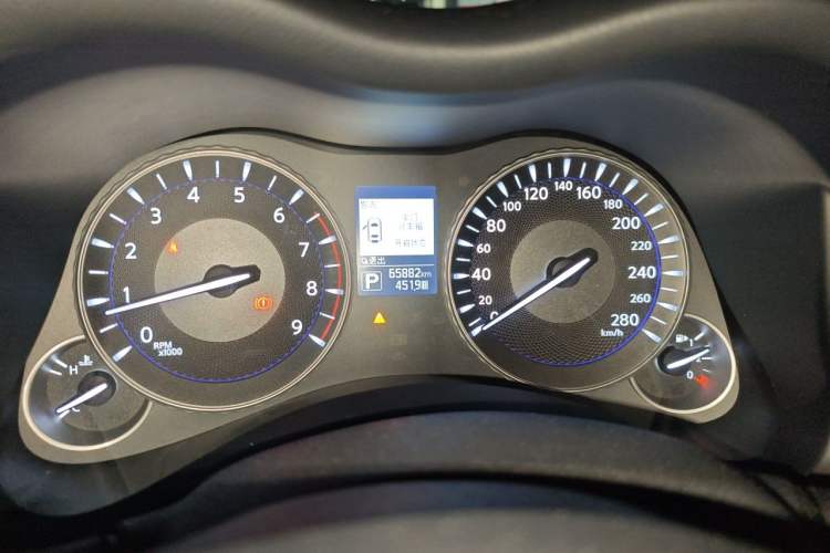 Used Infiniti Q70 2019 Q70L 2.0T Elite Plus Version Instrument Cluster