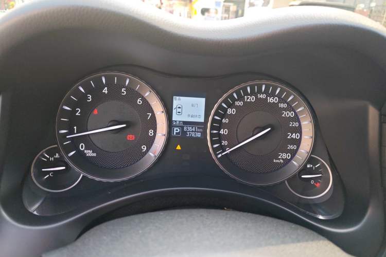 Used Infiniti Q70 2019 Q70L 2.0T Elite Plus Version Instrument Cluster