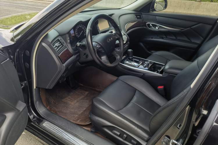 Used Infiniti Q70 2019 Q70L 2.0T Elite Plus Version Interior 1