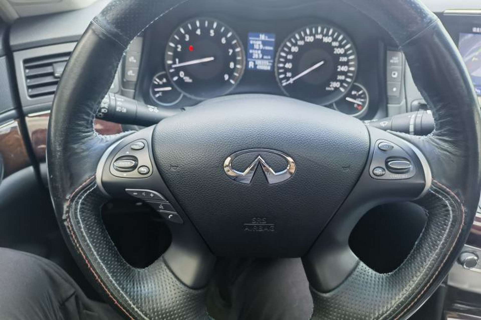 Used Infiniti Q70 2019 Q70L 2.0T Elite Plus Version Interior 9