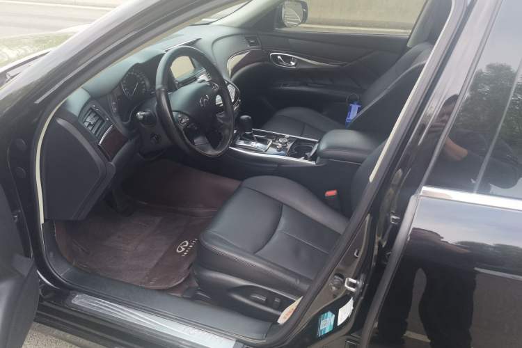 Used Infiniti Q70 2019 Q70L 2.0T Elite Plus Version Left Front Seat