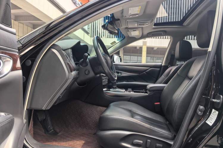 Used Infiniti Q70 2019 Q70L 2.0T Elite Plus Version Left Front Seat