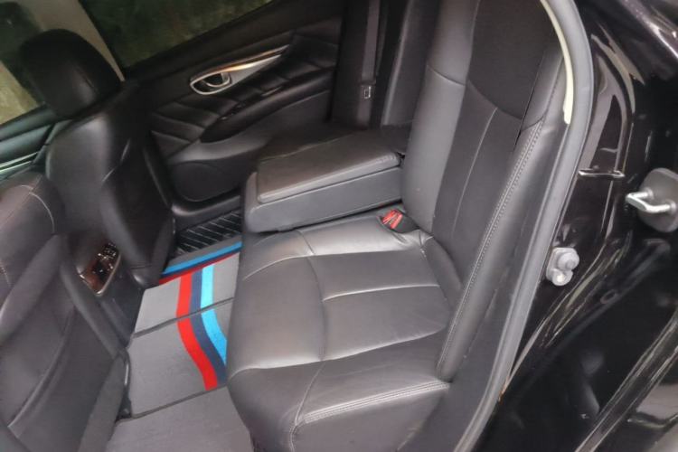 Used Infiniti Q70 2019 Q70L 2.0T Elite Plus Version Left Rear Seat