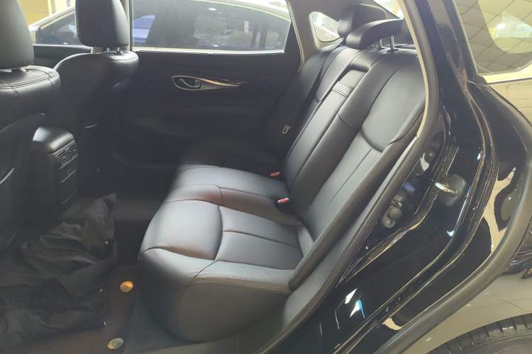 Used Infiniti Q70 2019 Q70L 2.0T Elite Edition Left Rear Seat