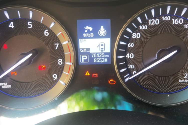 Used Infiniti Q70 2019 Q70L 2.0T Luxury Edition Odometer Close Up