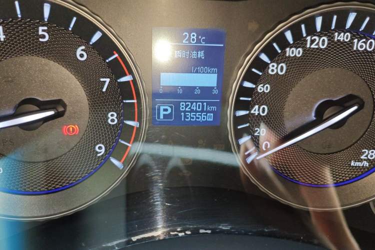 Used Infiniti Q70 2019 Q70L 2.0T Elite Plus Version Odometer Close Up