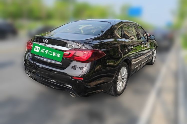 Used Infiniti Q70 2019 Q70L 2.0T Enjoyment Edition Rear Right 45 Deg