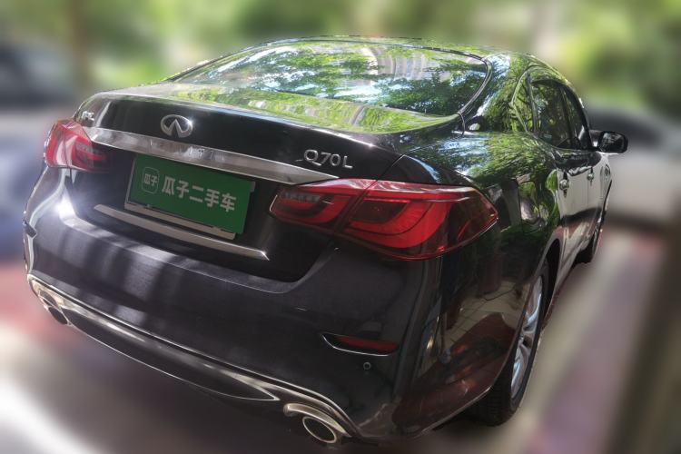 Used Infiniti Q70 2019 Q70L 2.0T Luxury Edition Rear Right 45 Deg