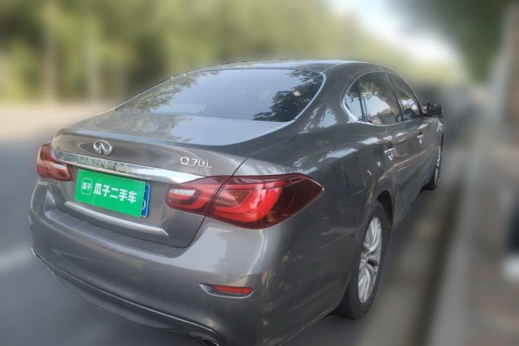 Used Infiniti Q70 2019 Q70L 2.0T Enjoyment Edition Rear Right 45 Deg