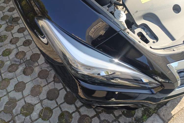 Used Infiniti Q70 2019 Q70L 2.0T Elite Plus Version Right Front Headlight