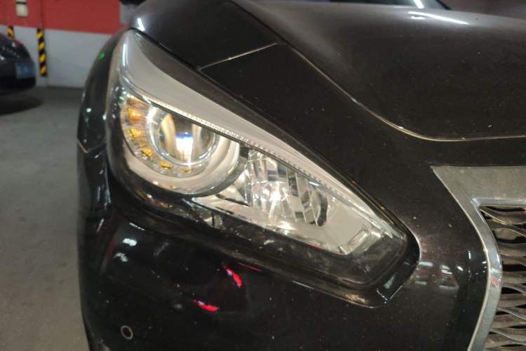 Used Infiniti Q70 2019 Q70L 2.0T Elite Plus Version Right Front Headlight