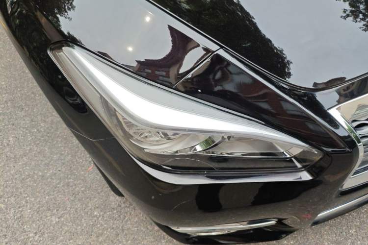 Used Infiniti Q70 2019 Q70L 2.0T Elite Plus Version Right Front Headlight