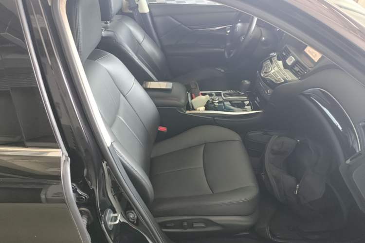Used Infiniti Q70 2019 Q70L 2.0T Elite Edition Right Front Seat