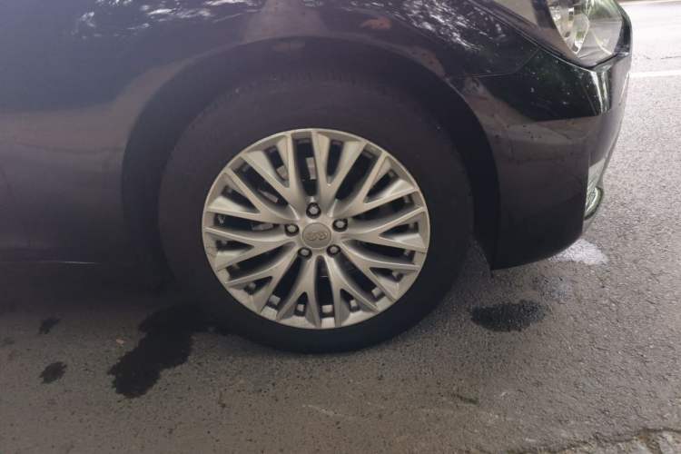 Used Infiniti Q70 2019 Q70L 2.0T Elite Plus Version Right Front Wheel Hub