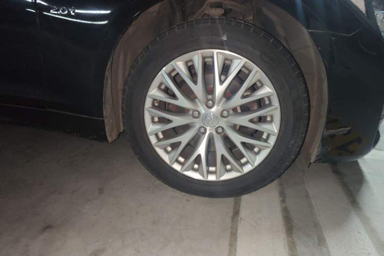 Used Infiniti Q70 2019 Q70L 2.0T Enjoyment Edition Right Front Wheel Hub