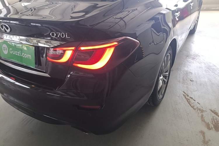 Used Infiniti Q70 2019 Q70L 2.0T Elite Edition Right Rear Taillight