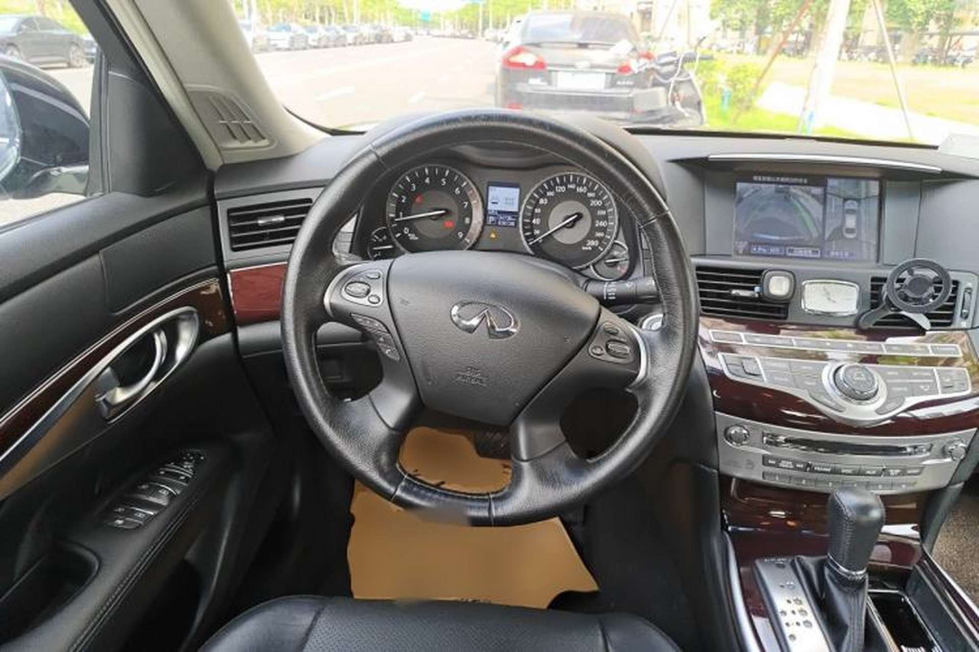 Used Infiniti Q70 2019 Q70L 2.0T Enjoyment Edition Steering Wheel