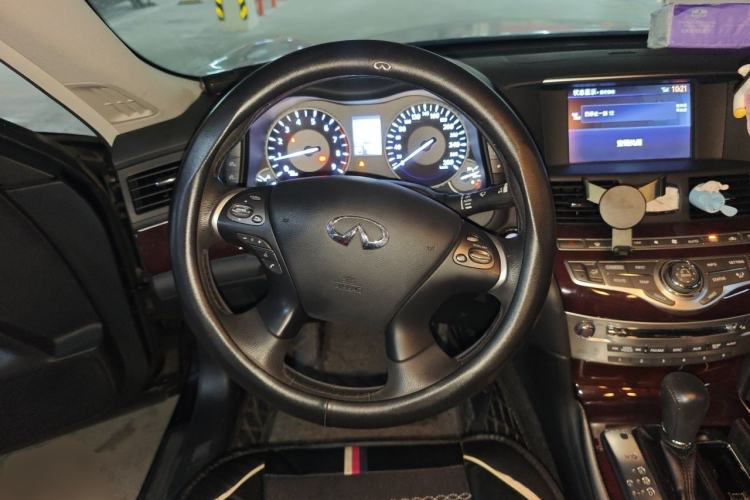 Used Infiniti Q70 2019 Q70L 2.0T Elite Plus Version Steering Wheel