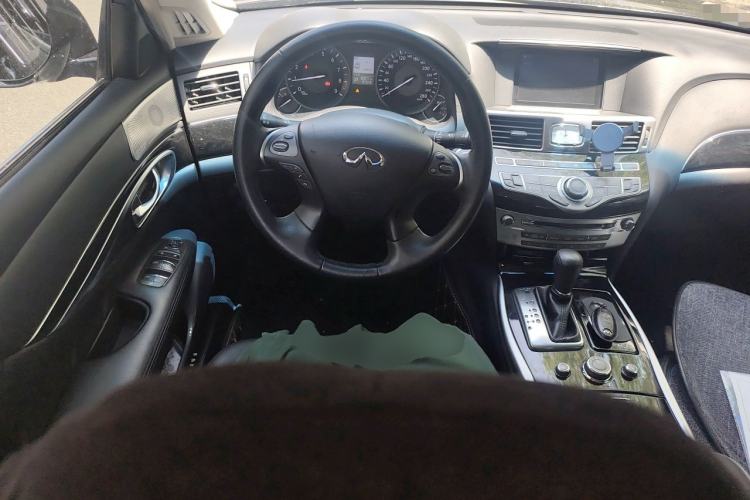 Used Infiniti Q70 2019 Q70L 2.0T Elite Edition Steering Wheel
