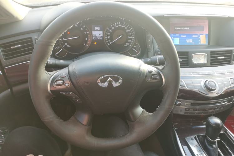 Used Infiniti Q70 2019 Q70L 2.0T Enjoyment Edition Steering Wheel