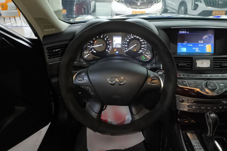 Used Infiniti Q70 2019 Q70L 2.0T Elite Plus Version Steering Wheel