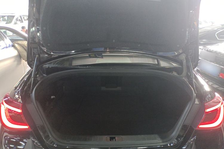 Used Infiniti Q70 2019 Q70L 2.0T Elite Plus Version Trunk
