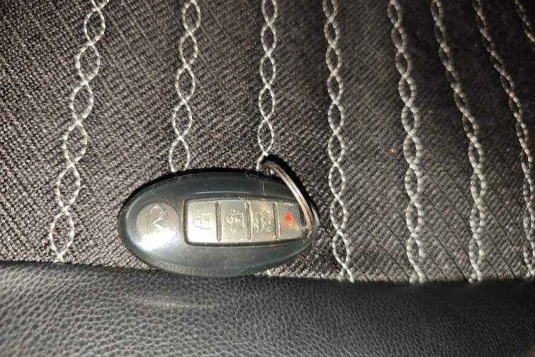 Used Infiniti Q70 2019 Q70L 2.0T Elite Plus Version Vehicle Key