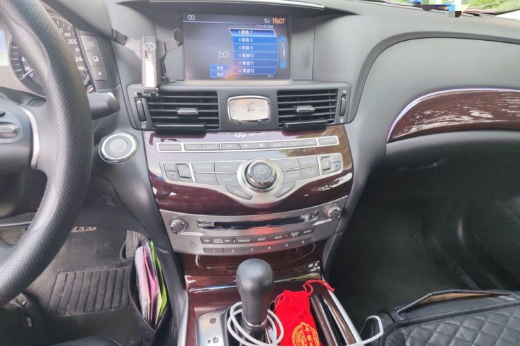 Used Infiniti Q70 2019 Q70L 2.0T Enjoyment Edition Audio And AC Panel