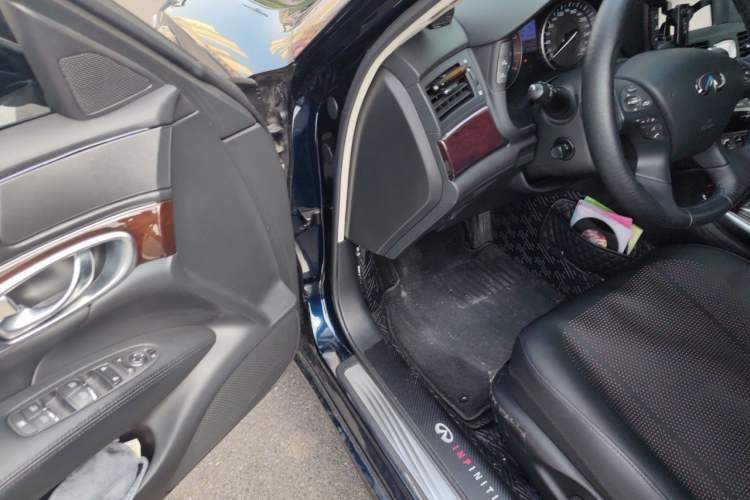 Used Infiniti Q70 2019 Q70L 2.0T Enjoyment Edition Driver Seat