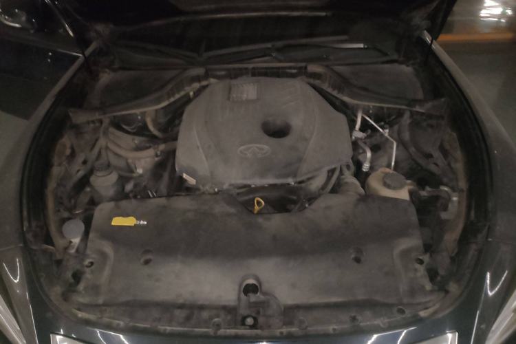 Used Infiniti Q70 2019 Q70L 2.0T Elite Plus Version Engine Bay