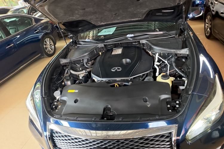 Used Infiniti Q70 2019 Q70L 2.0T Elite Edition Engine Bay