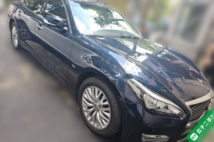Used Infiniti Q70 2019 Q70L 2.0T Elite Plus Version Front Right 45 Deg
