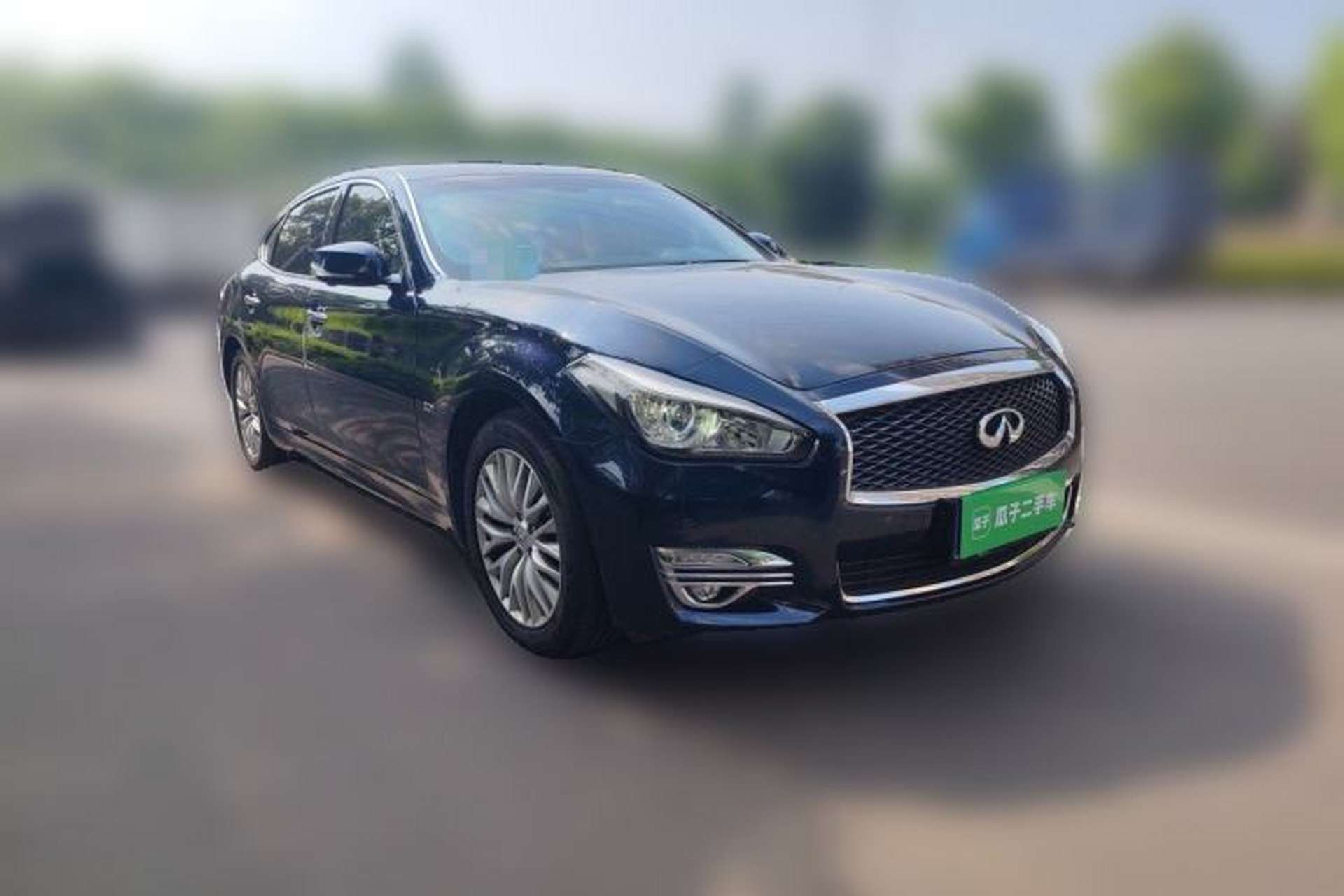 Used Infiniti Q70 2019 Q70L 2.0T Enjoyment Edition Front Right 45 Deg
