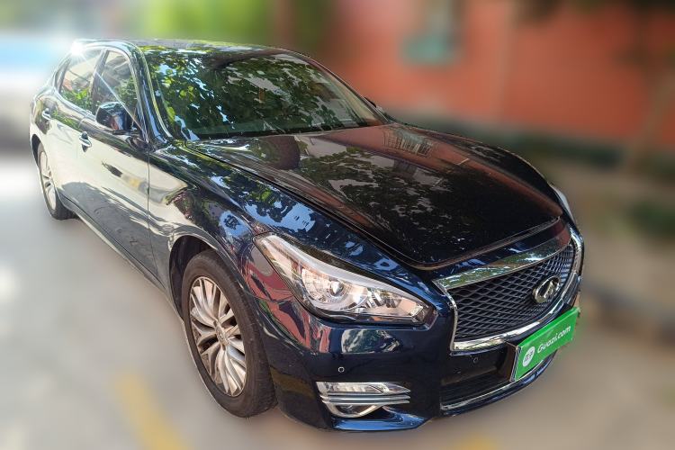 Used Infiniti Q70 2019 Q70L 2.0T Elite Plus Version Front Right 45 Deg